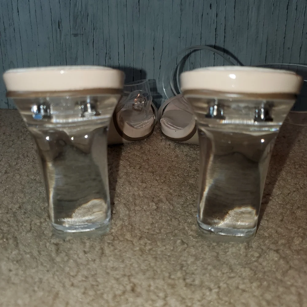 NWOT Misguided Clear Mid Illusion Heel Perspex Sandal, Size 10, Clear/Cr…